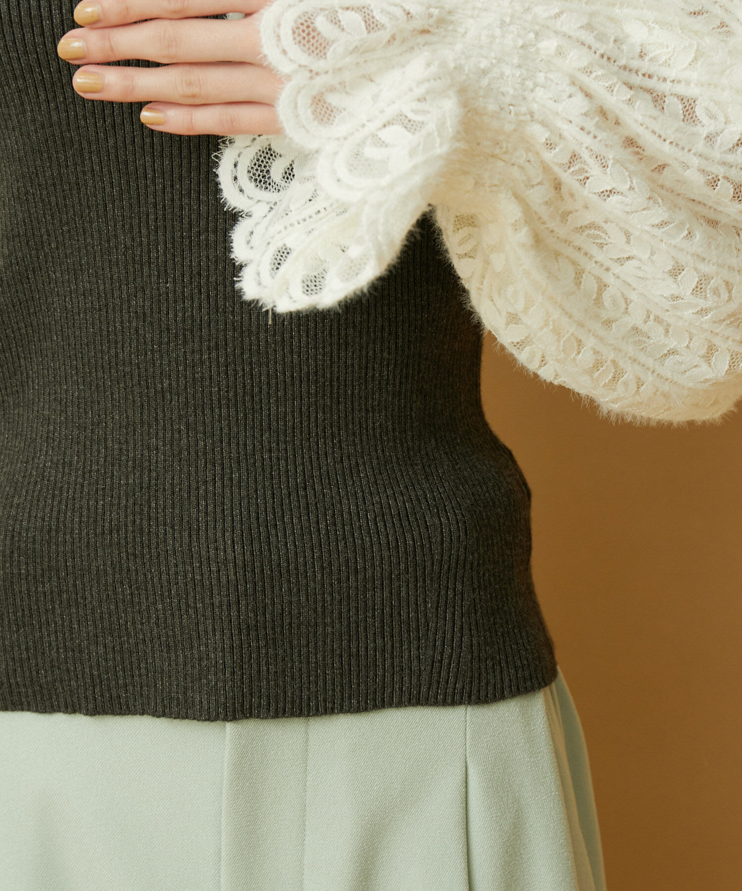 VIS「ビスチェドッキング風フレアスリーブニット」|ニット・セーター|