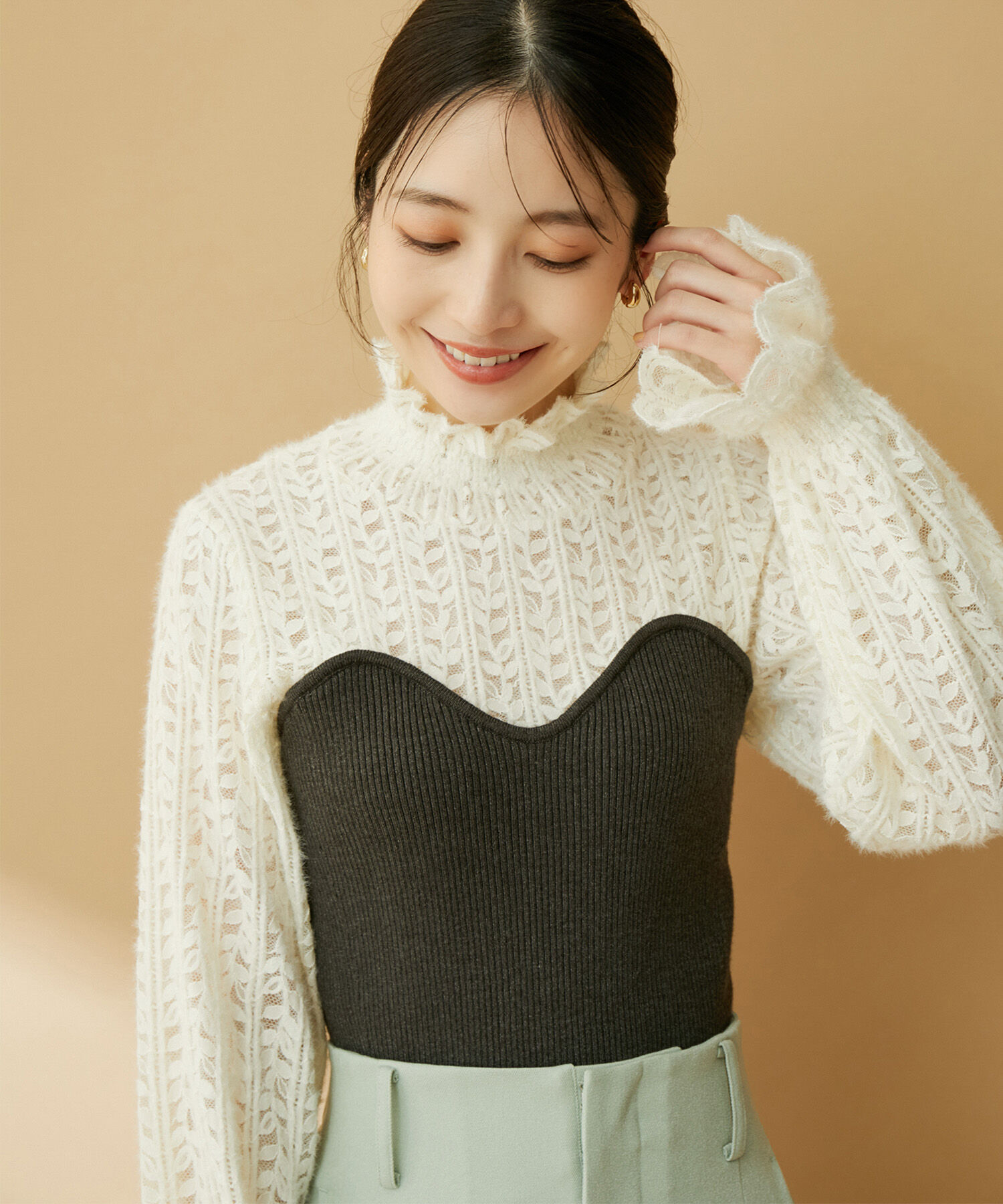 VIS「ビスチェドッキング風フレアスリーブニット」|ニット・セーター|