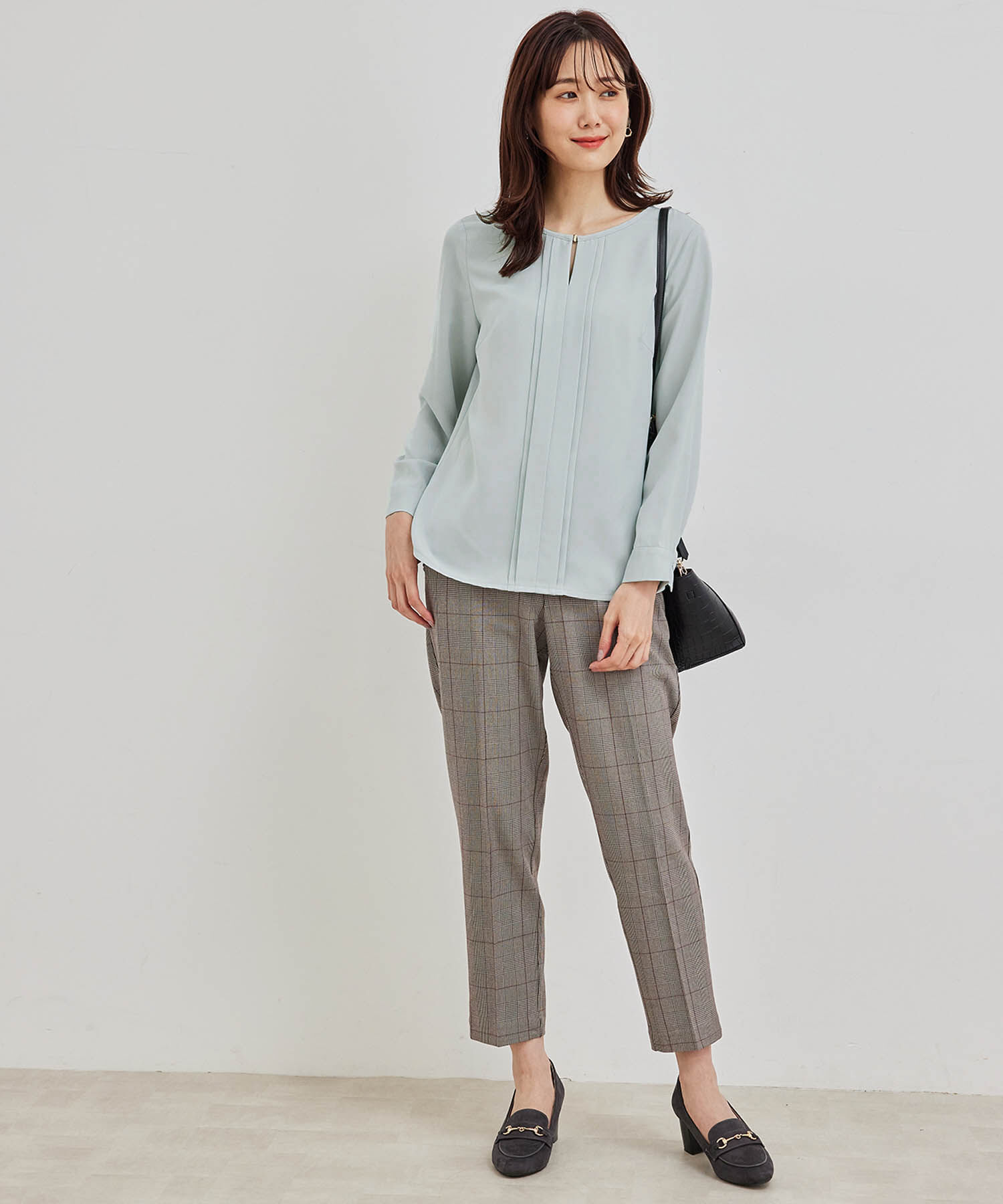 Rope&rsquo;Picnic「ゴールドパーツフロントタックブラウス」|シャツ・ブラウス|