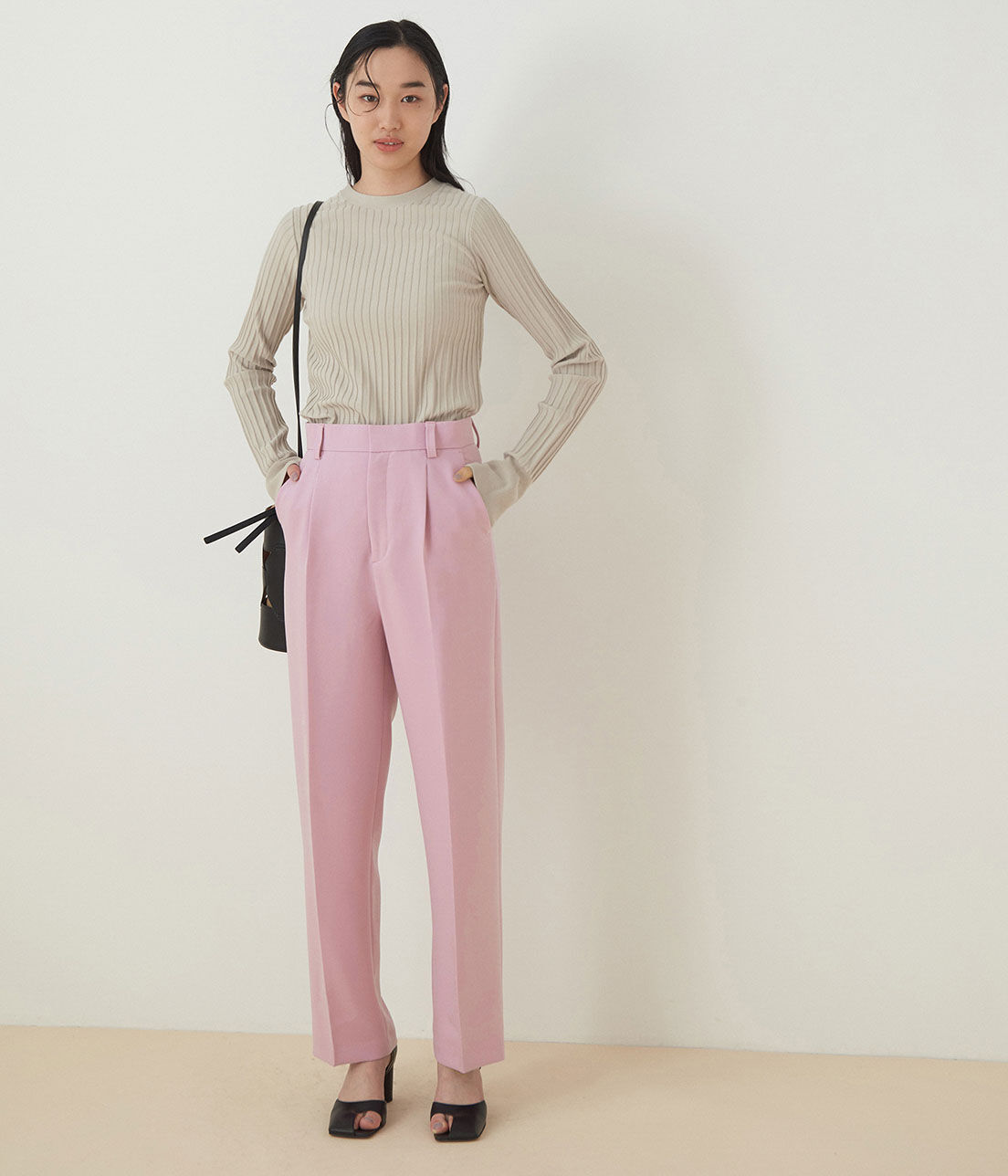 ADAM ET ROPE'「＜洗える＞センタープレスカラーパンツ」|スラックス|