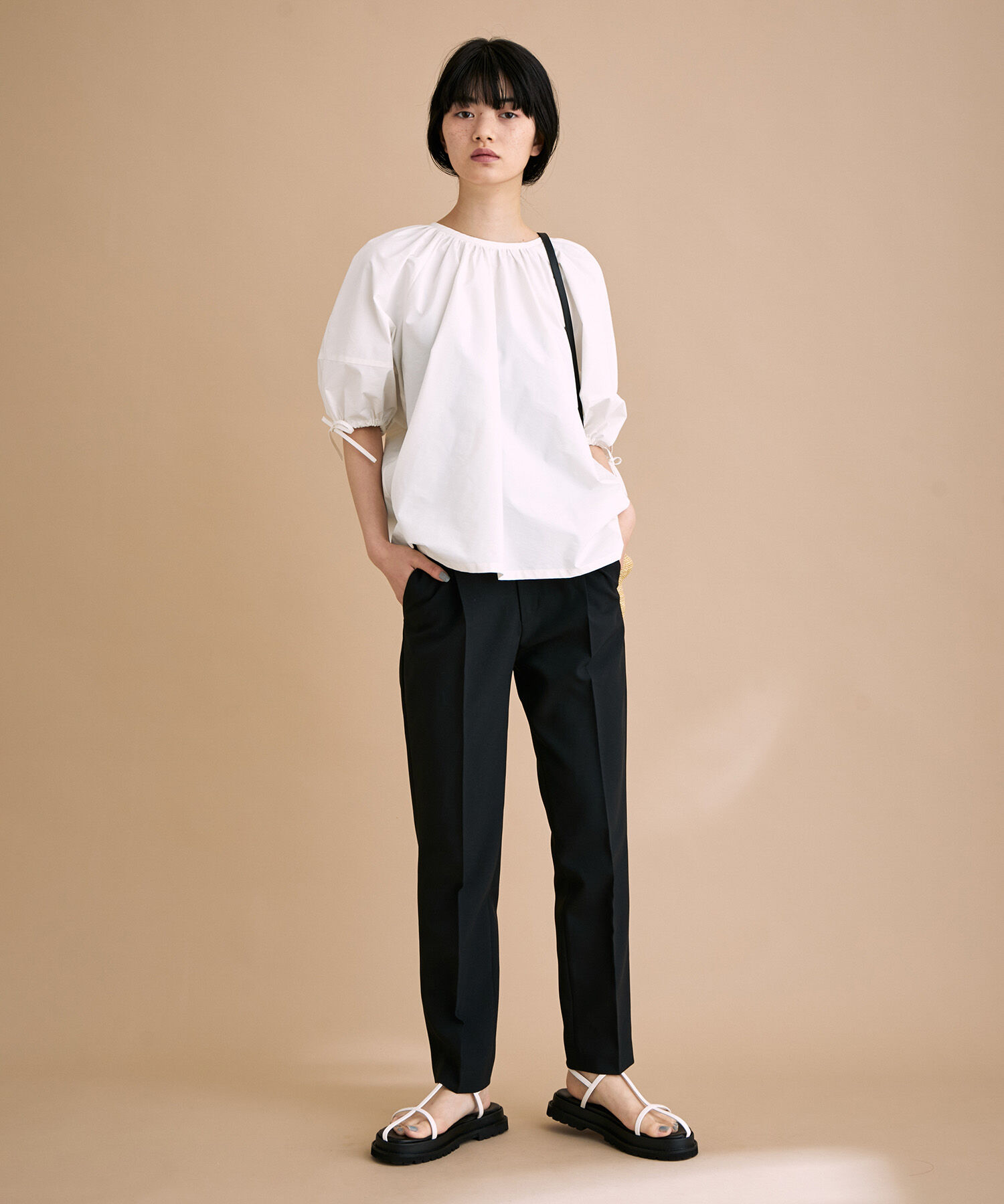 ADAM ET ROPE'「【サステナブル】スリムスラックス」|スラックス|