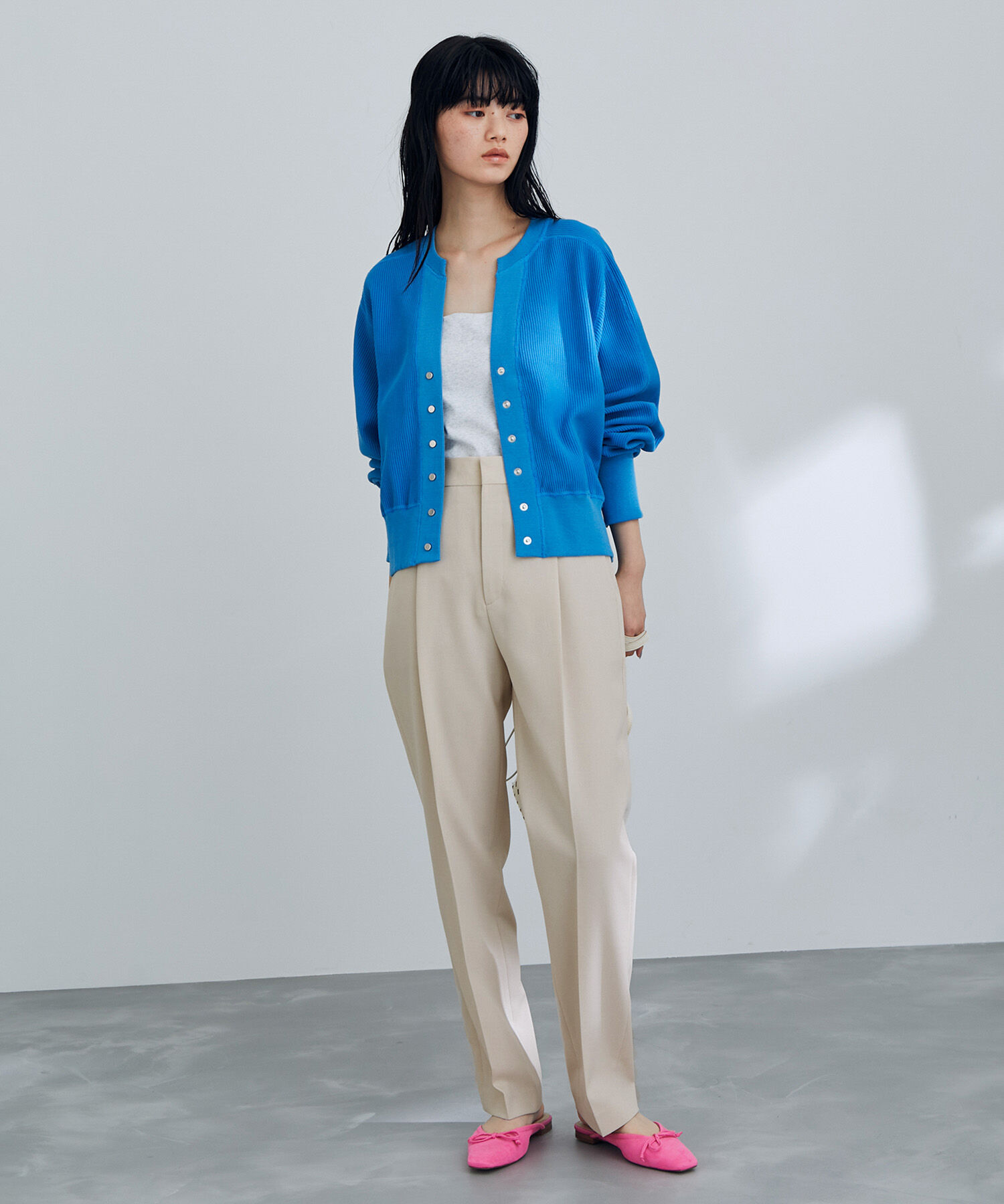 ADAM ET ROPE'「【サステナブル】スリムスラックス」|スラックス|