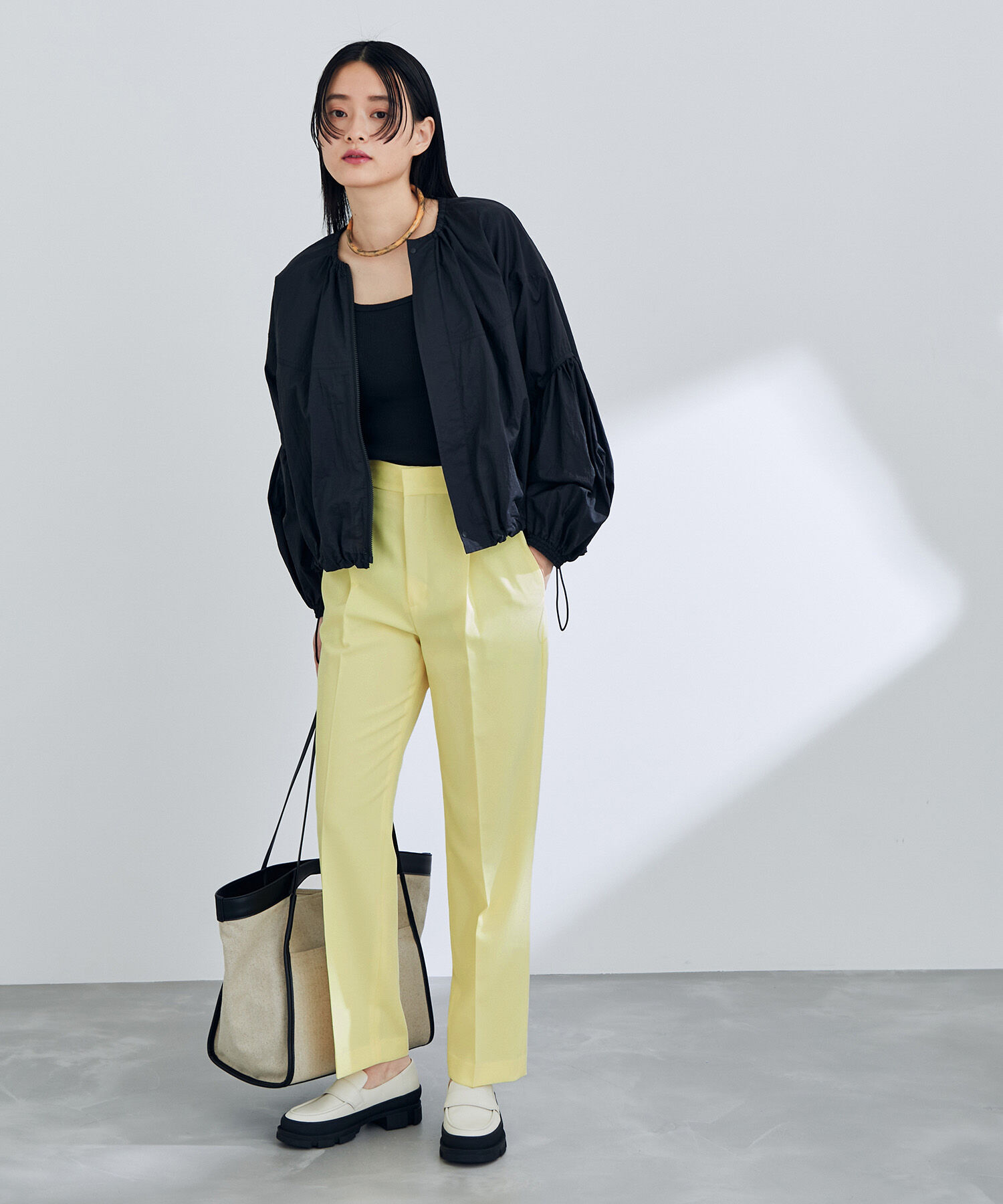 ADAM ET ROPE'「【サステナブル】スリムスラックス」|スラックス|