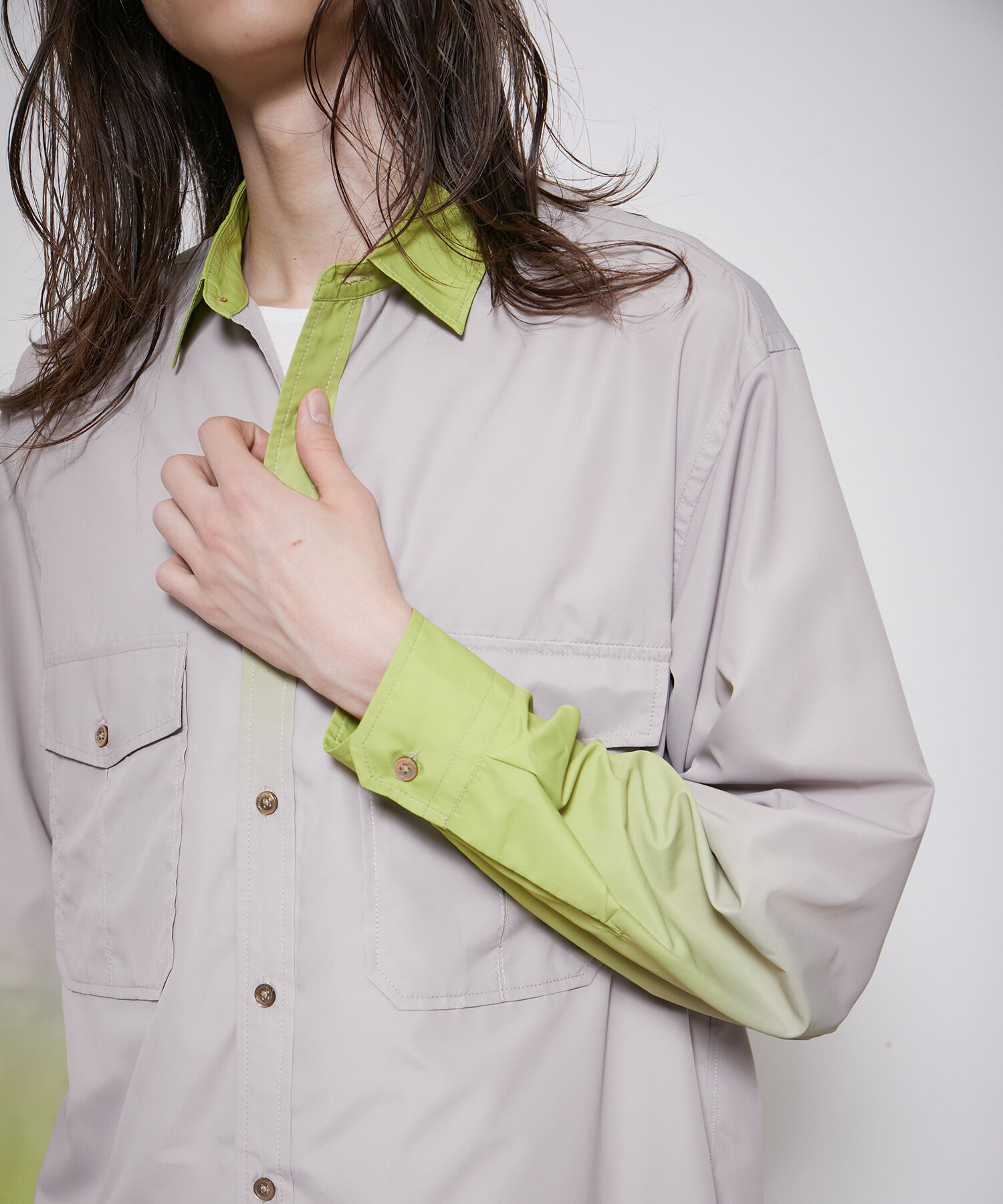 ADAM ET ROPE'「ルーズクレリック グラデーション レギュラーカラー シャツ / ユニセックス」|シャツ・ブラウス|