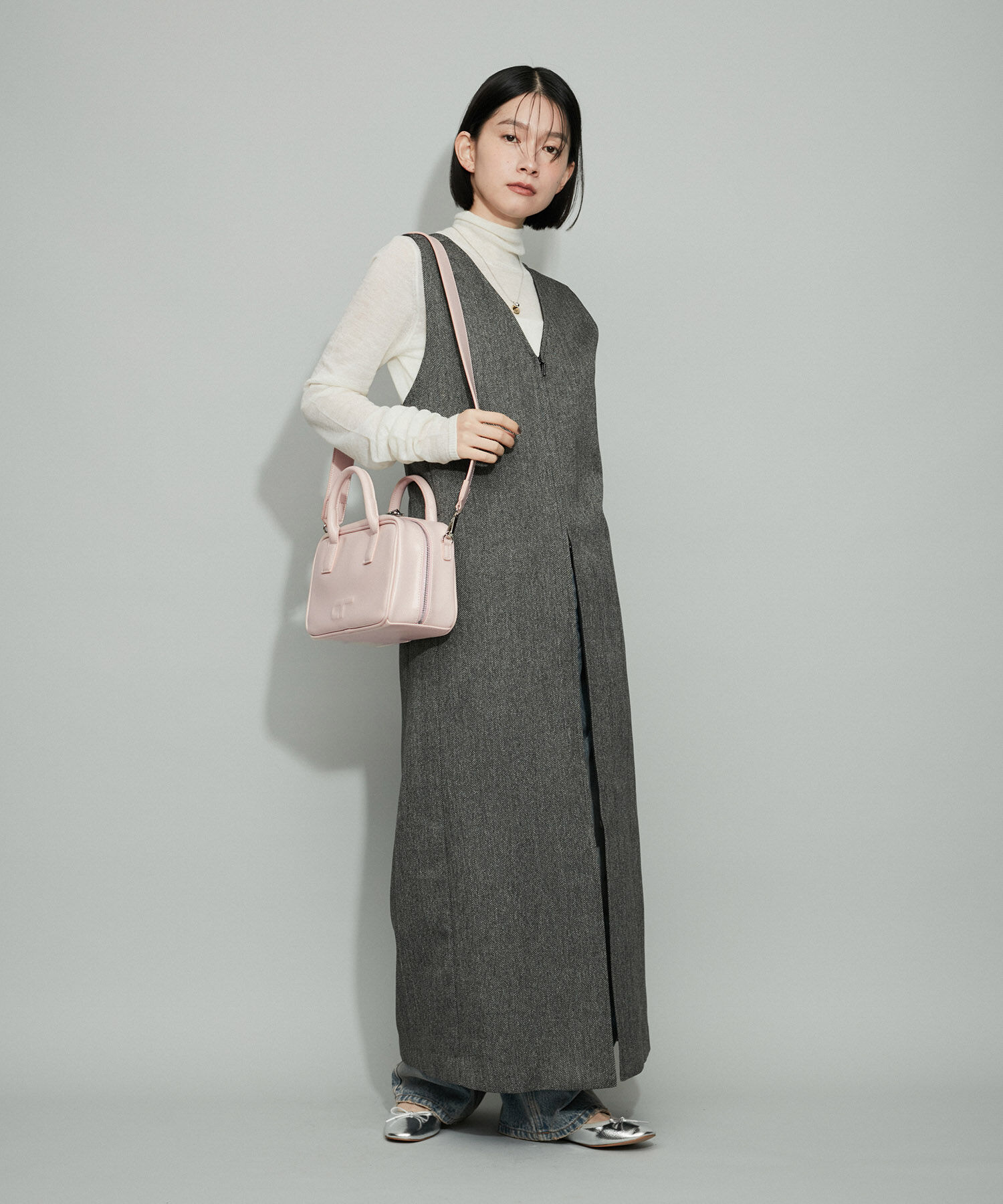 ADAM ET ROPE'「【一部WEB限定カラー・再入荷・サステナブル】ロゴスクエアボストンバッグ」|ショルダー・メッセンジャー|