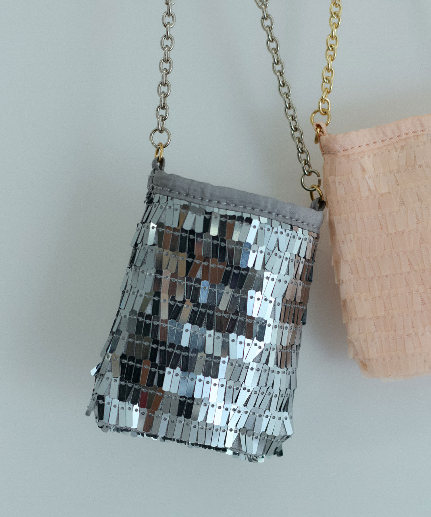 ADAM ET ROPE'「スパンコールアクセサリーポシェット」|ショルダー・メッセンジャー|シルバー(93)