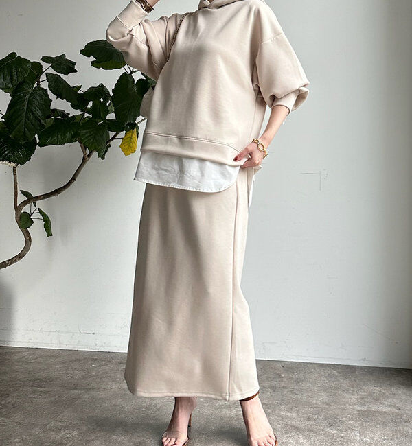  「【WEB限定】レイヤードフーディー＋タイトスカートセット」|スーツ|ベージュ