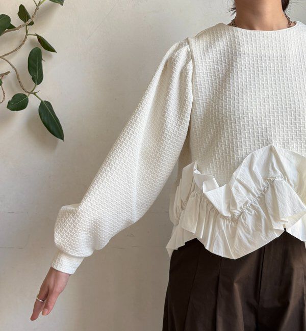  「【WEB限定】フクレジャガード裾フリルトップス」|Tシャツ・カットソー|