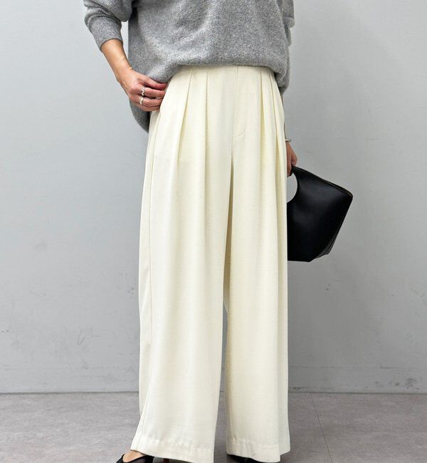  「【ウォッシャブル】【シーズンレスで使える】タックワイドスラックス」|チノ|