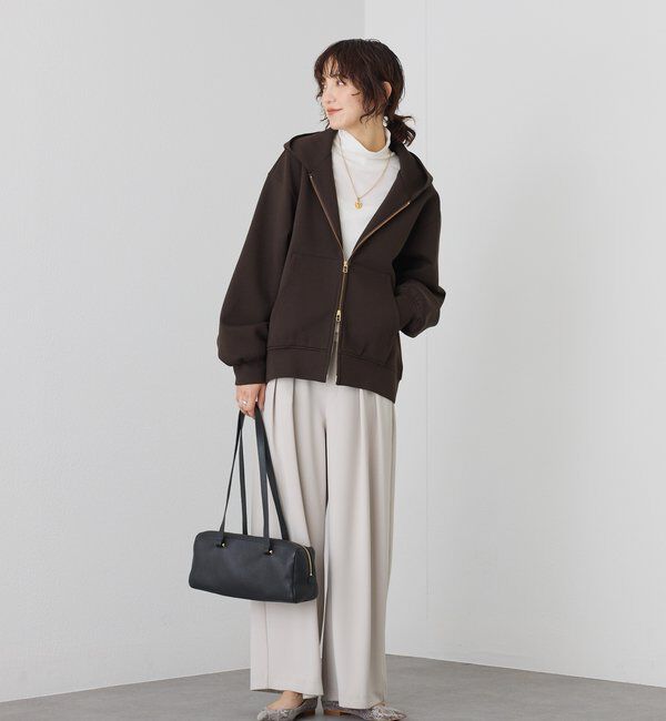  「【ウォッシャブル】【シーズンレスで使える】タックワイドスラックス」|チノ|