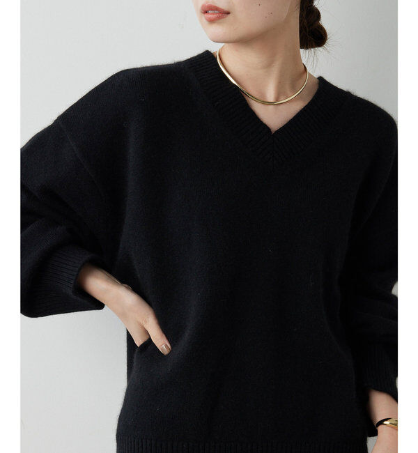  「【MANAKA企画】バックスリットVニット」|ニット・セーター|