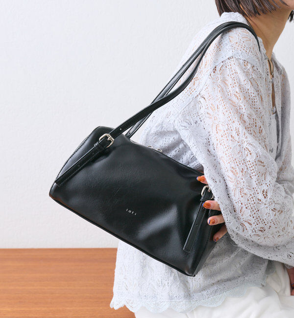  「【500mlペットボトル収納可◎】lotiワイドボストンバッグ」|ボストンバッグ|