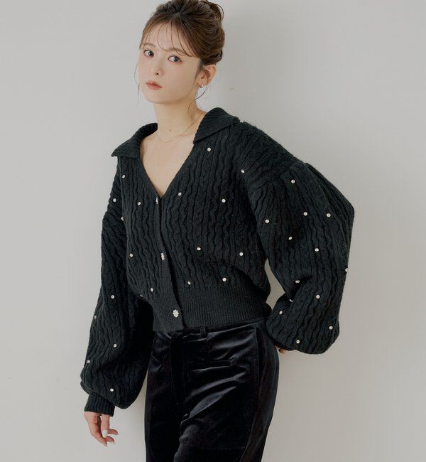  「【SALON by Chico】フラワービジュー襟付きルーズニットカーディガン」|カーディガン|