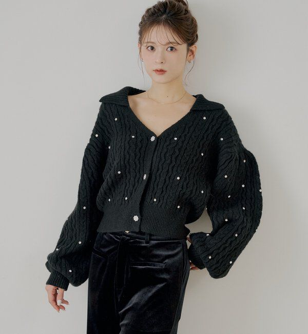  「【SALON by Chico】フラワービジュー襟付きルーズニットカーディガン」|カーディガン|