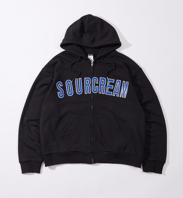  「【Sourcream/サワークリーム】カレッジロゴ刺繍ジップパーカー」|パーカー|