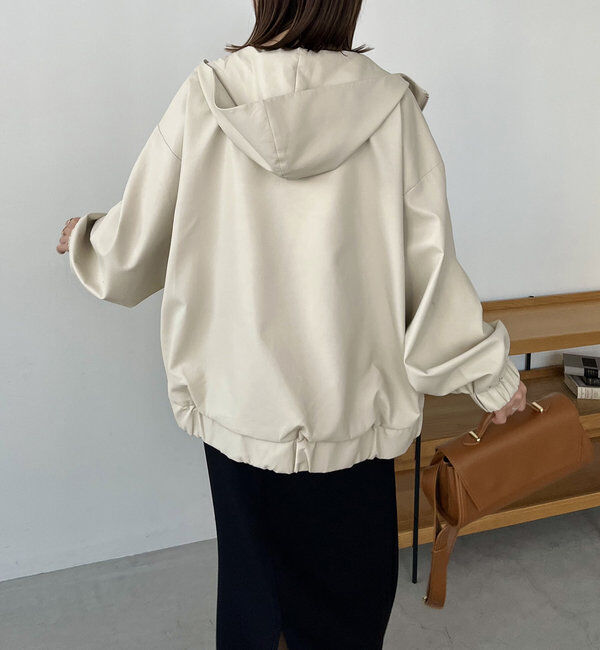  「＜YENN＞レザーフーディージャケット」|ブルゾン・スタジャン|