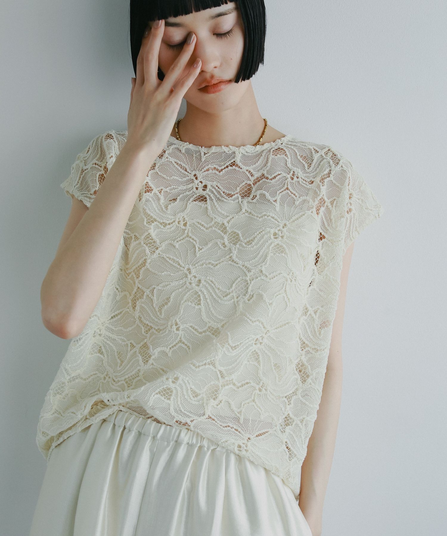 A part by 「モールレースプルオーバーフレンチスリーブ」|シャツ・ブラウス|ベージュ