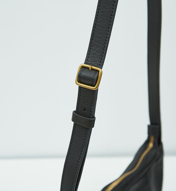 collex「レザーハーフムーンワンショルダーバッグ」|ショルダー・メッセンジャー|