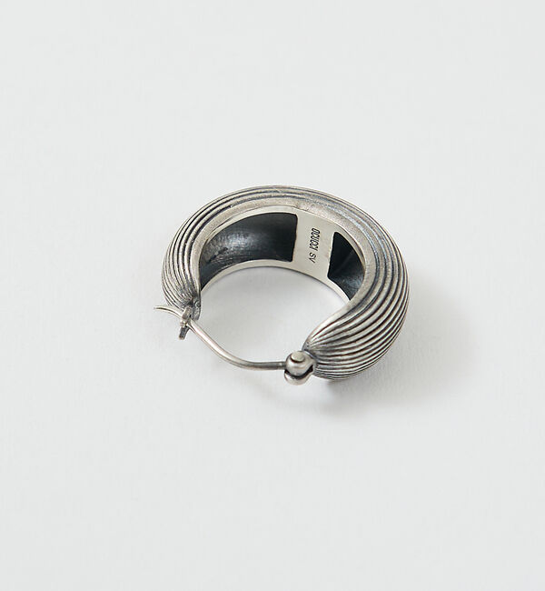 Rouge vif「【OCUCCI jewelry/オクチ ジュエリー】Hoop-strip M シ」|ピアス|