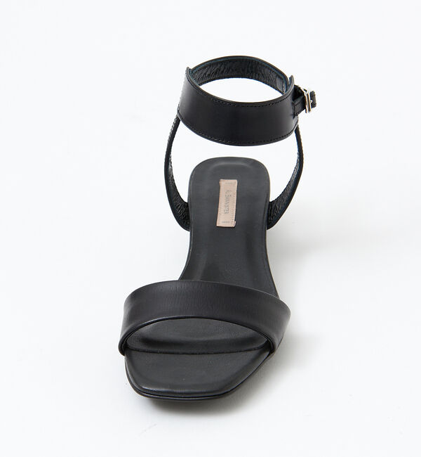 AU BANNISTER「スクエアトゥミドルヒールサンダル」|サンダル|