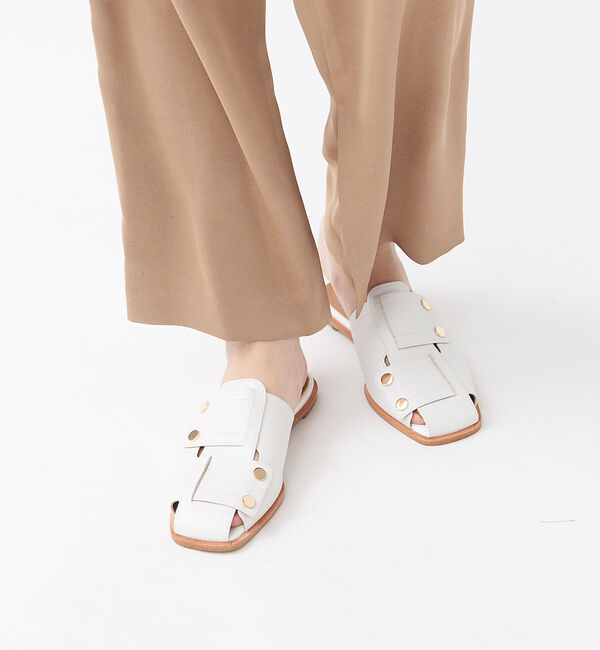 AU BANNISTER「メッシュスクエアトゥフラットミュール」|サンダル|ホワイト