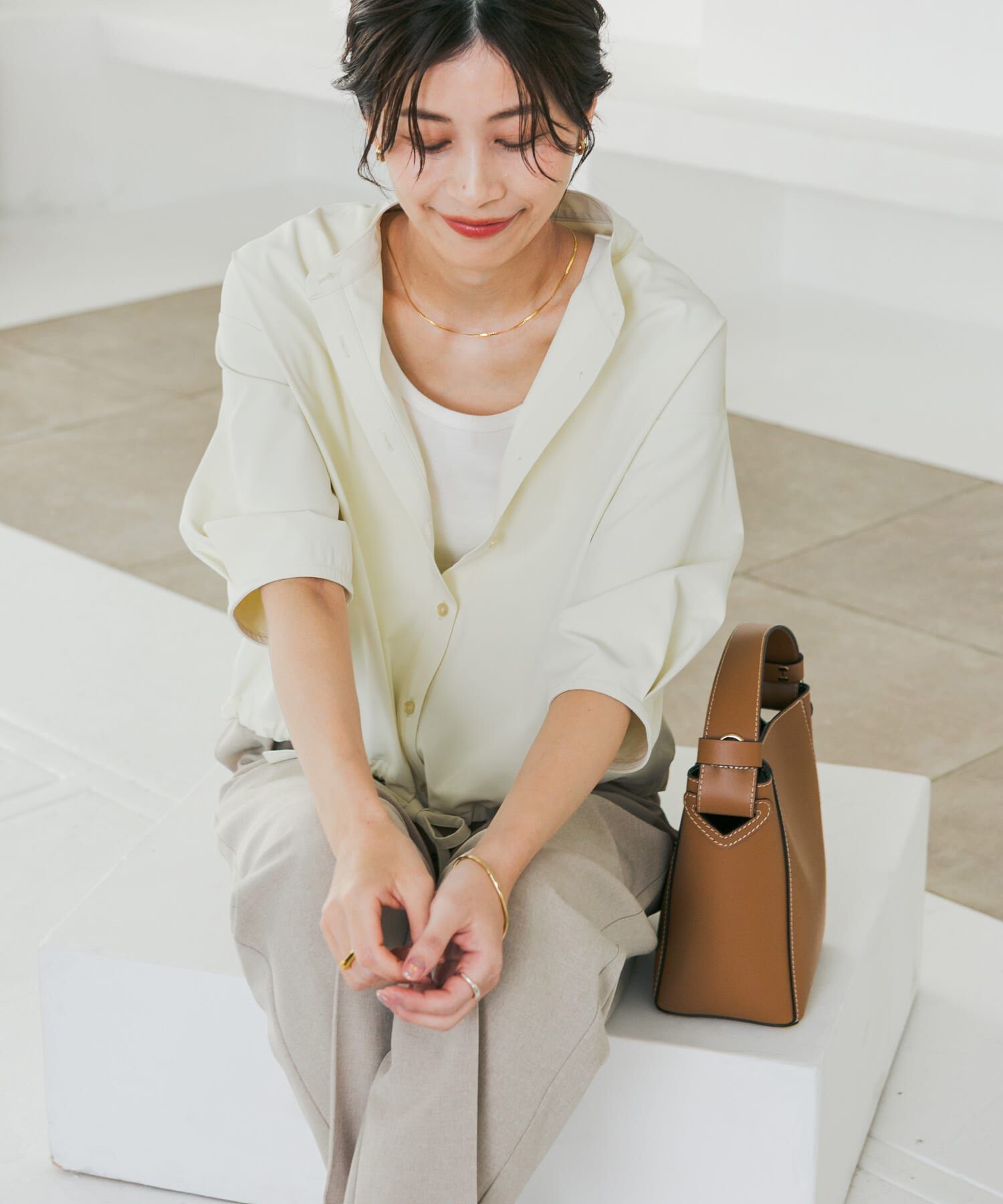 URBAN RESEARCH DOORS「『仁村紗和さん着用』『UR TECH』サマシェアドロストブラウス」|シャツ・ブラウス|