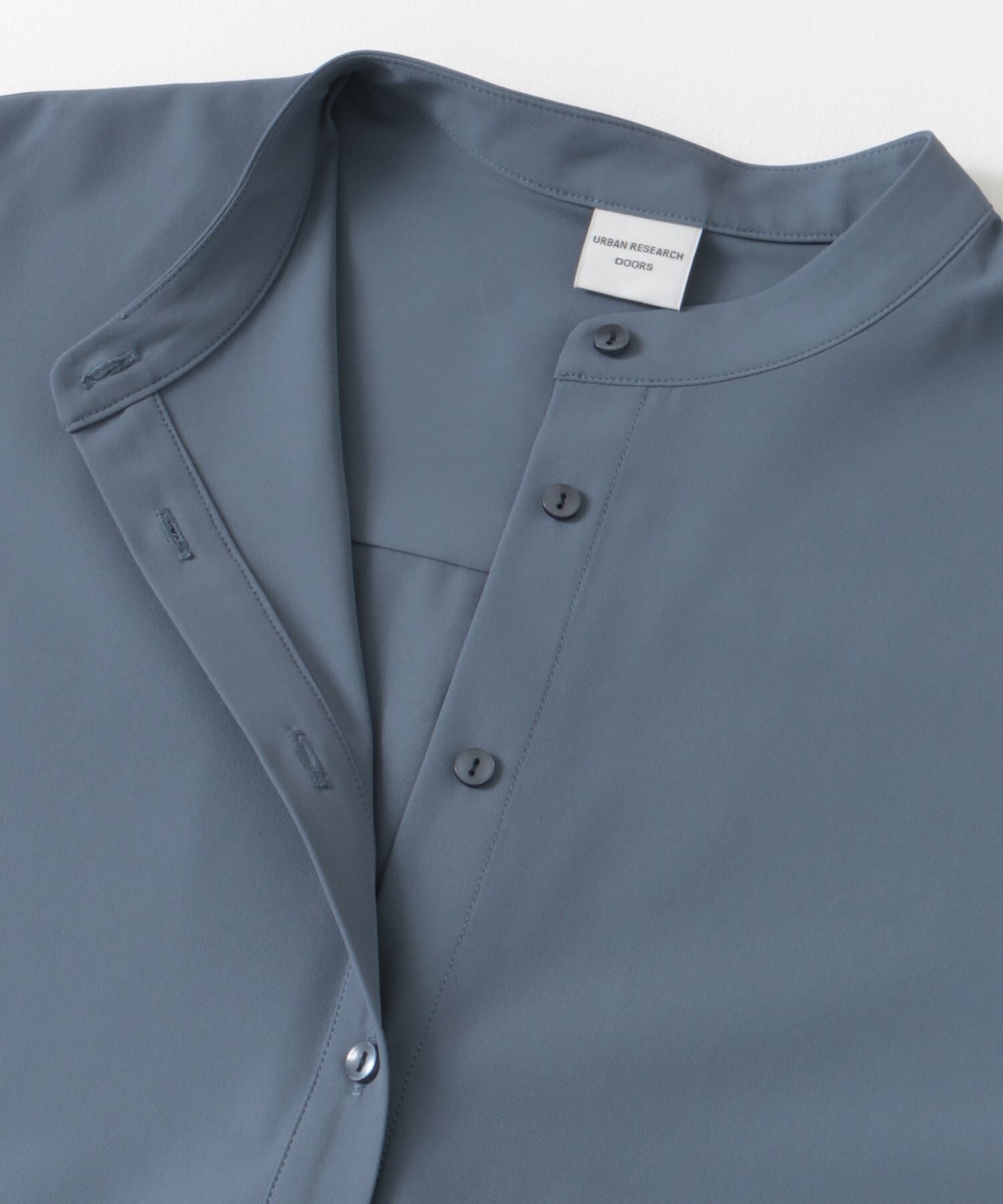 URBAN RESEARCH DOORS「『仁村紗和さん着用』『UR TECH』サマシェアドロストブラウス」|シャツ・ブラウス|