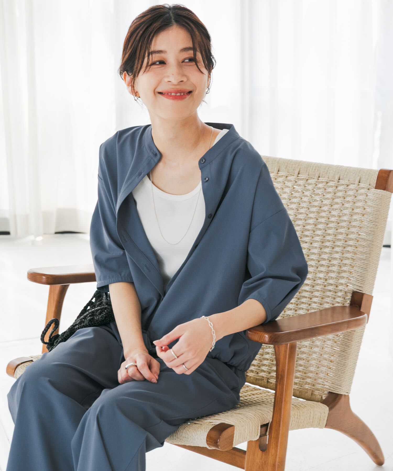 URBAN RESEARCH DOORS「『仁村紗和さん着用』『UR TECH』サマシェアドロストブラウス」|シャツ・ブラウス|