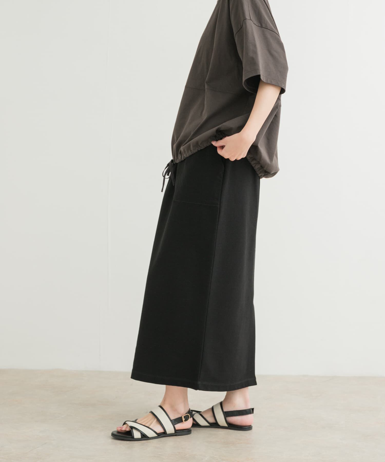 URBAN RESEARCH DOORS「サイドポケットカットストレートスカート」|スカート|