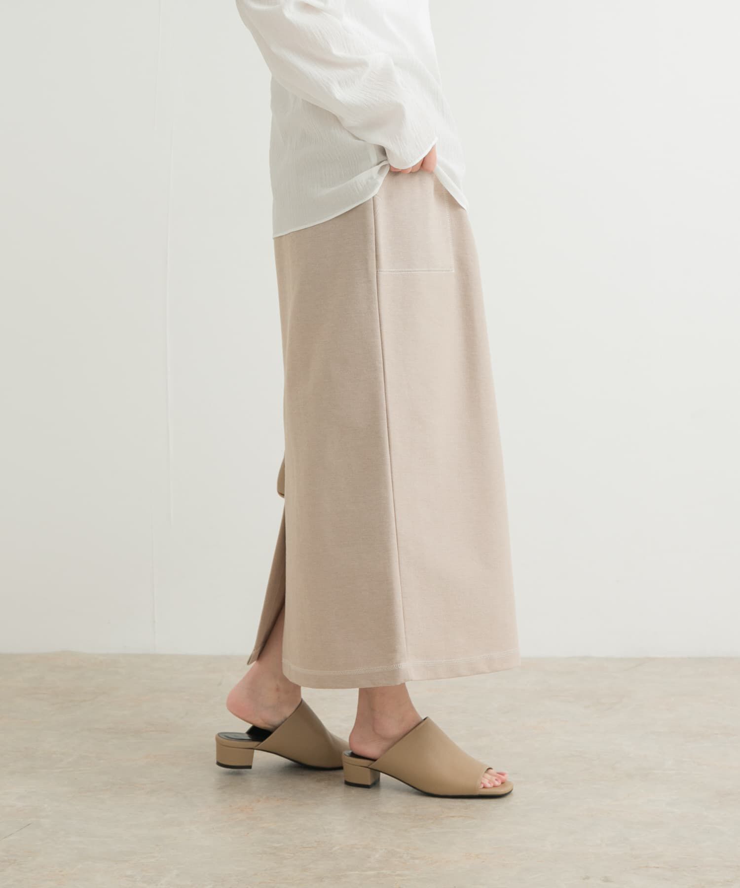 URBAN RESEARCH DOORS「サイドポケットカットストレートスカート」|スカート|