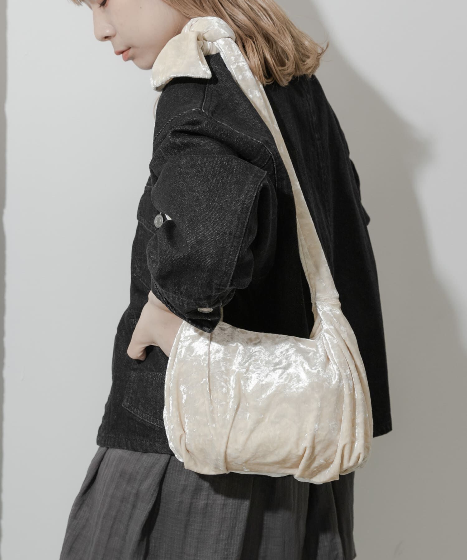 SMELLY「ベロアリボンバッグ」|ハンドバッグ|