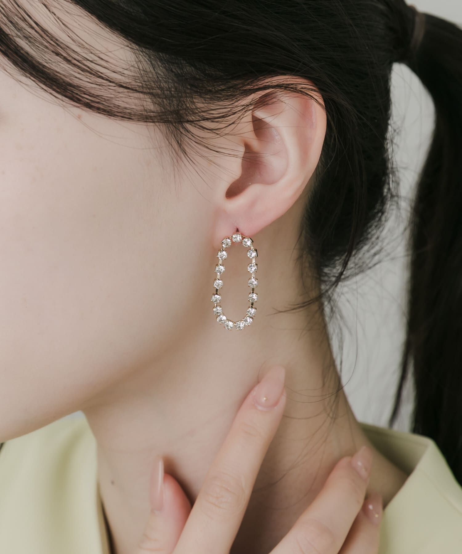 SMELLY「ビジューサークルスウェイピアス」|ピアス|ゴールド