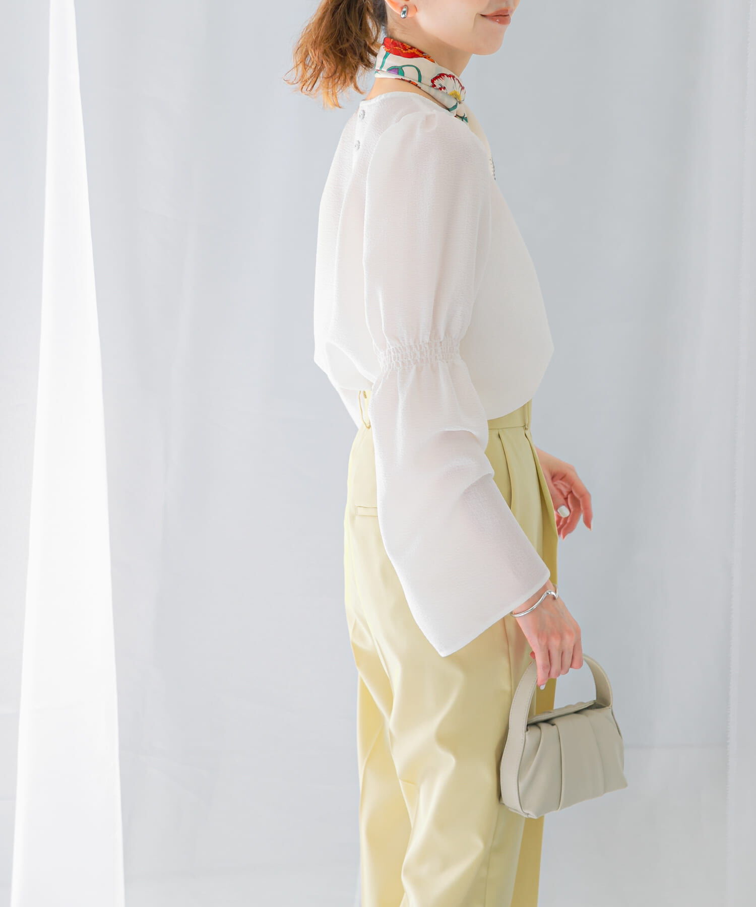 URBAN RESEARCH ROSSO「シャーリングベルスリーブブラウス」|シャツ・ブラウス|