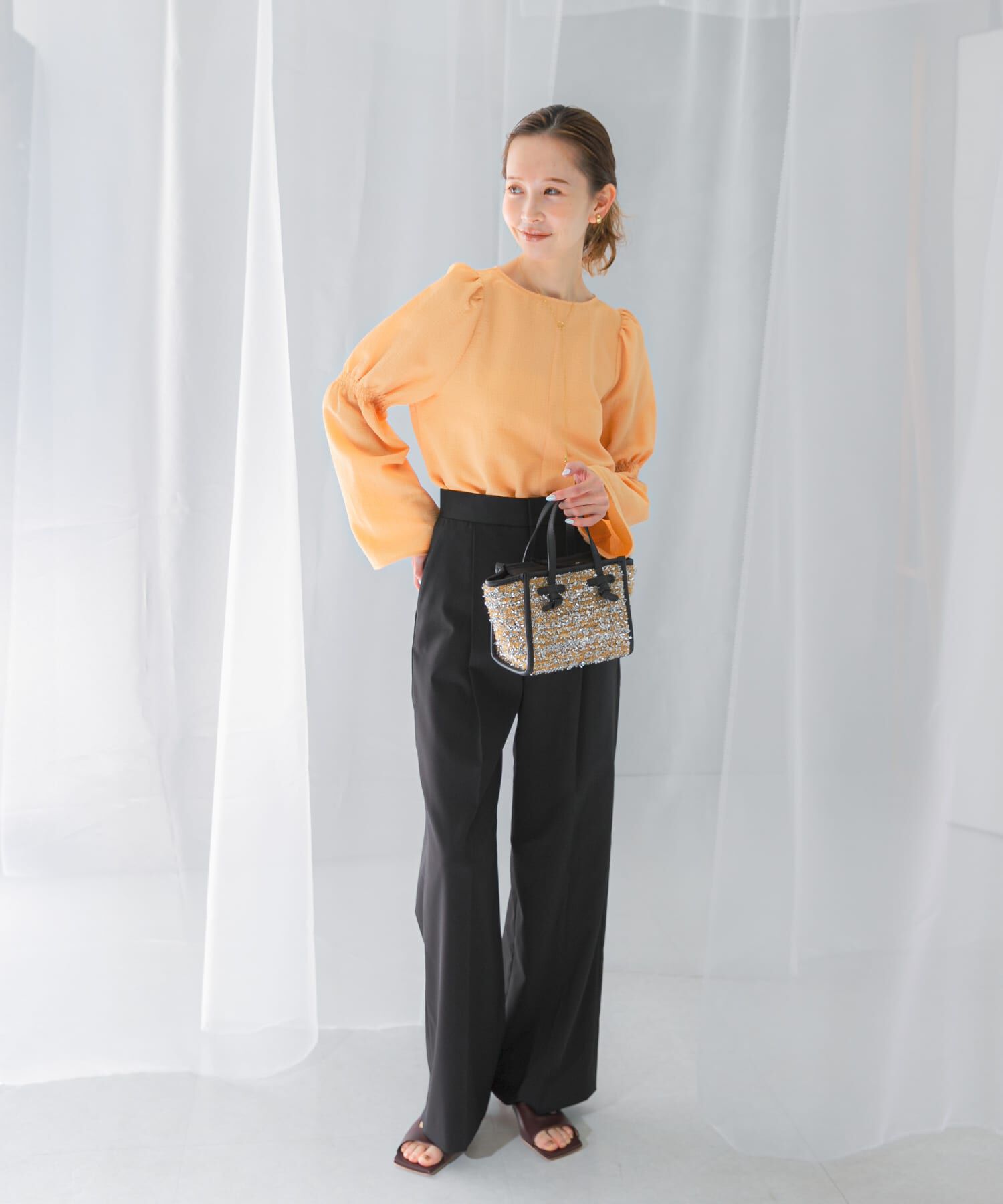 URBAN RESEARCH ROSSO「シャーリングベルスリーブブラウス」|シャツ・ブラウス|