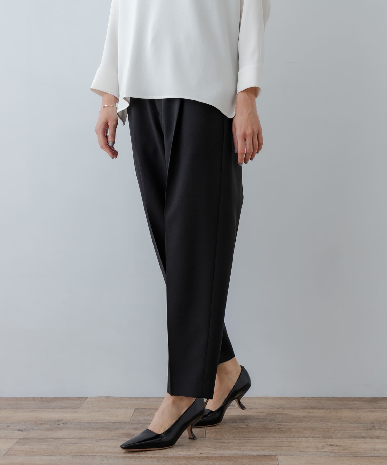 URBAN RESEARCH「『3サイズ展開』タックテーパードパンツ」|その他|