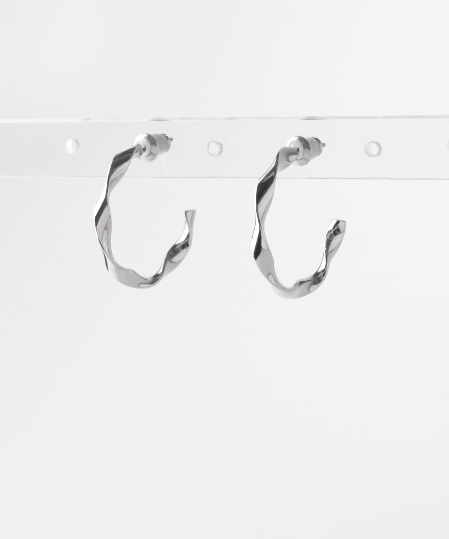 URBAN RESEARCH DOORS「ツイストフープピアス」|ピアス|