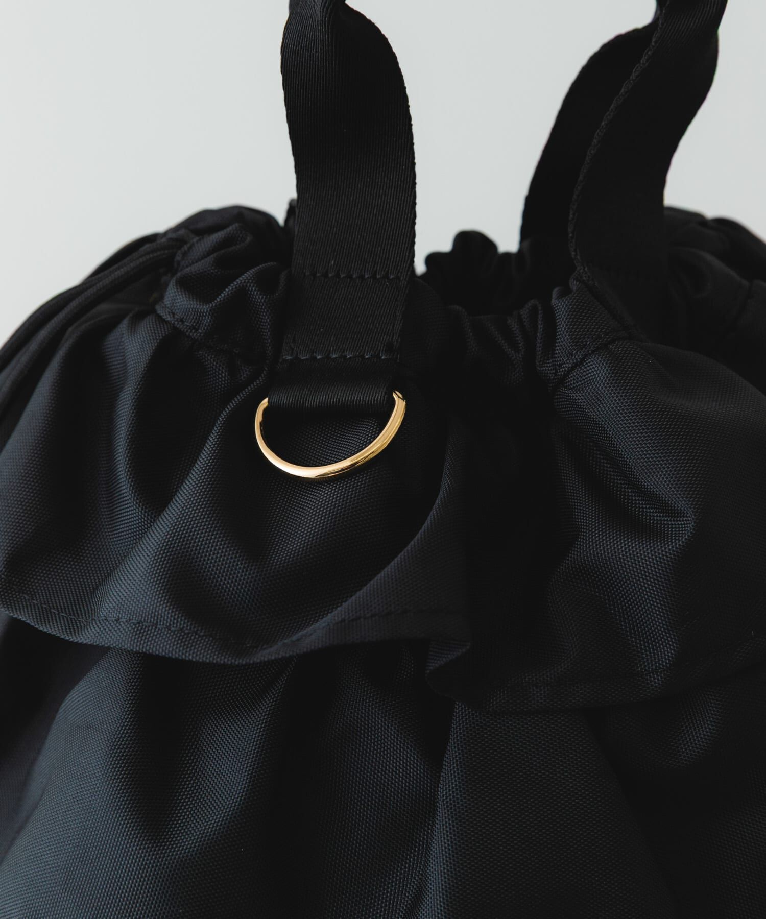 RODE SKO「軽量フリルキンチャクバッグ」|ハンドバッグ|