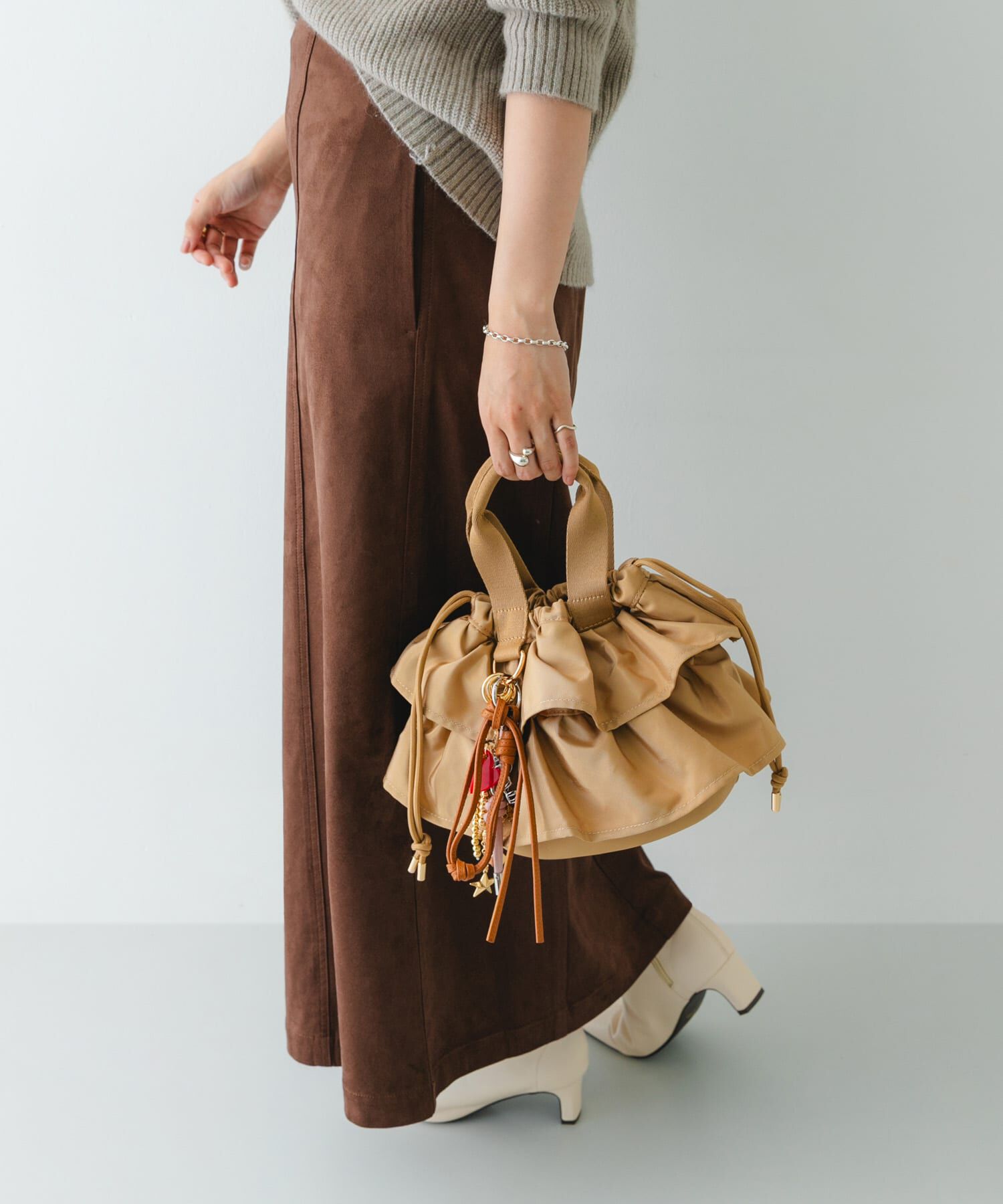 RODE SKO「軽量フリルキンチャクバッグ」|ハンドバッグ|