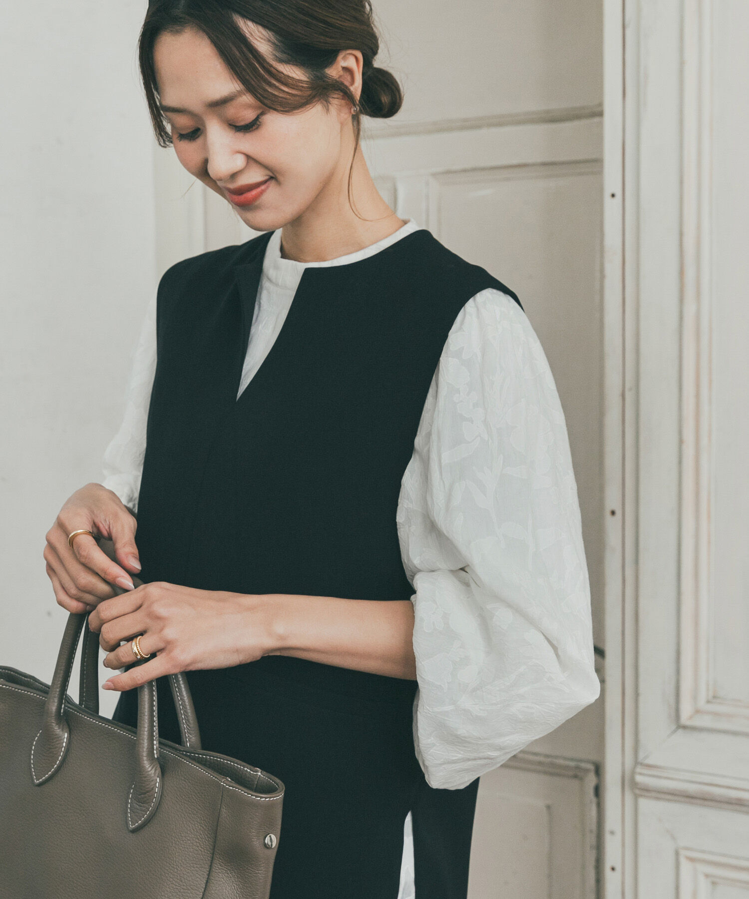 URBAN RESEARCH DOORS「フラワーオパールブラウス」|シャツ・ブラウス|