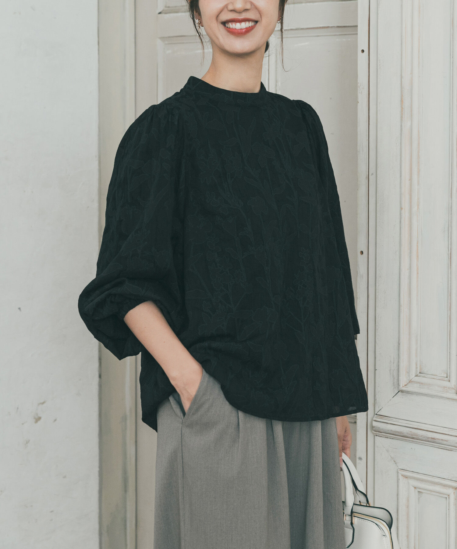 URBAN RESEARCH DOORS「フラワーオパールブラウス」|シャツ・ブラウス|