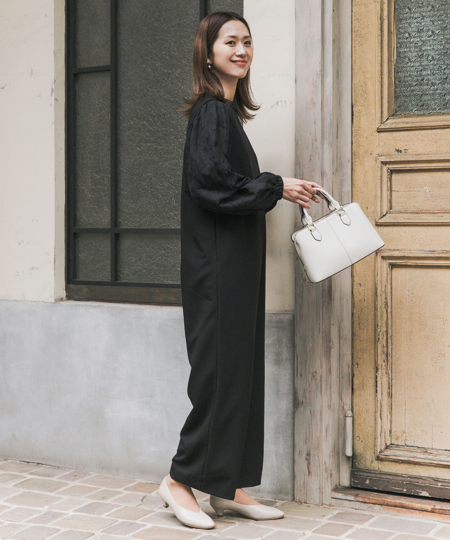 URBAN RESEARCH DOORS「Vネックタックオールインワン」|オールインワン|