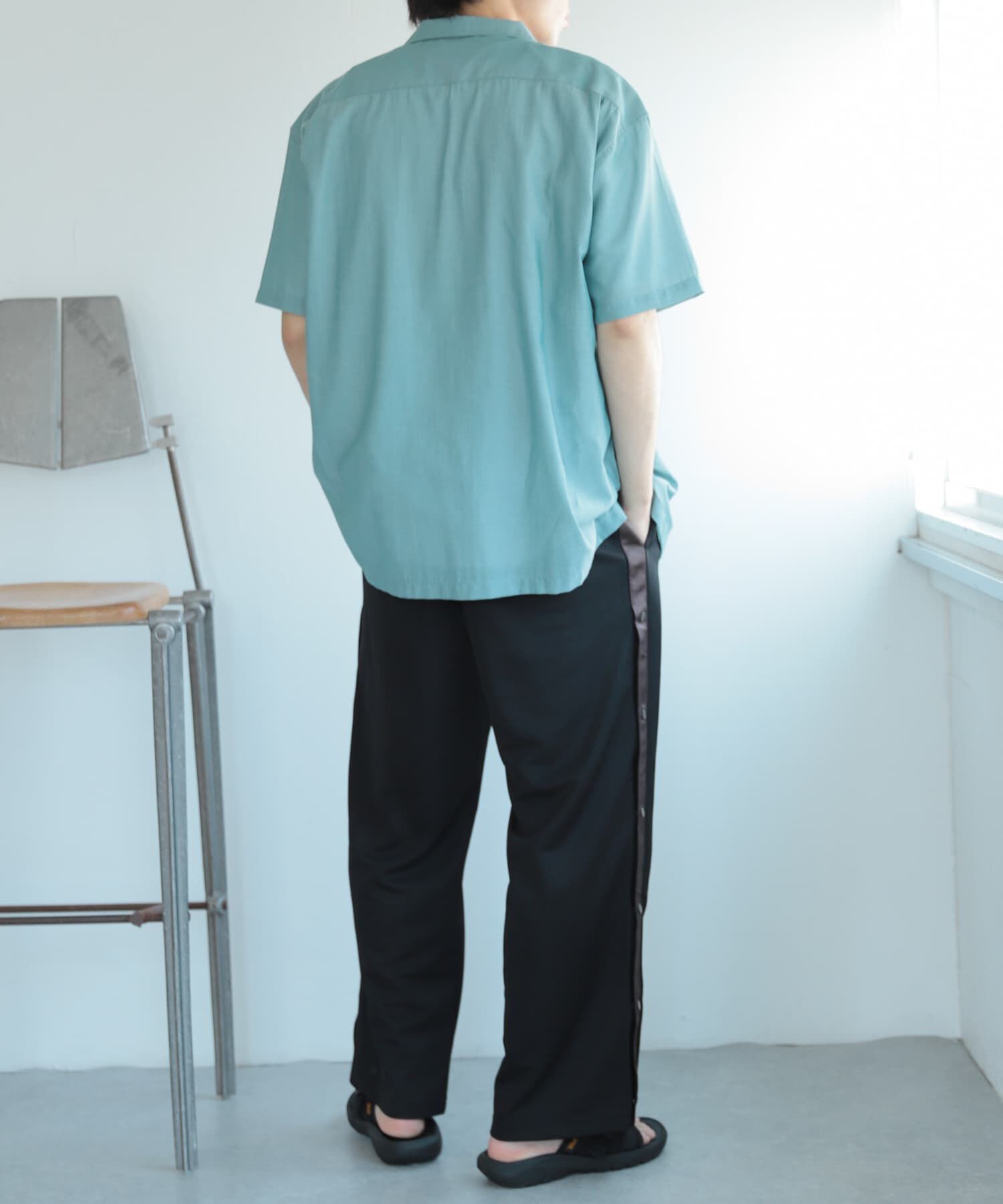 SENSE OF PLACE by URBAN RESEARCH「シアーシャンブレーオープンカラーシャツ」|シャツ・ブラウス|