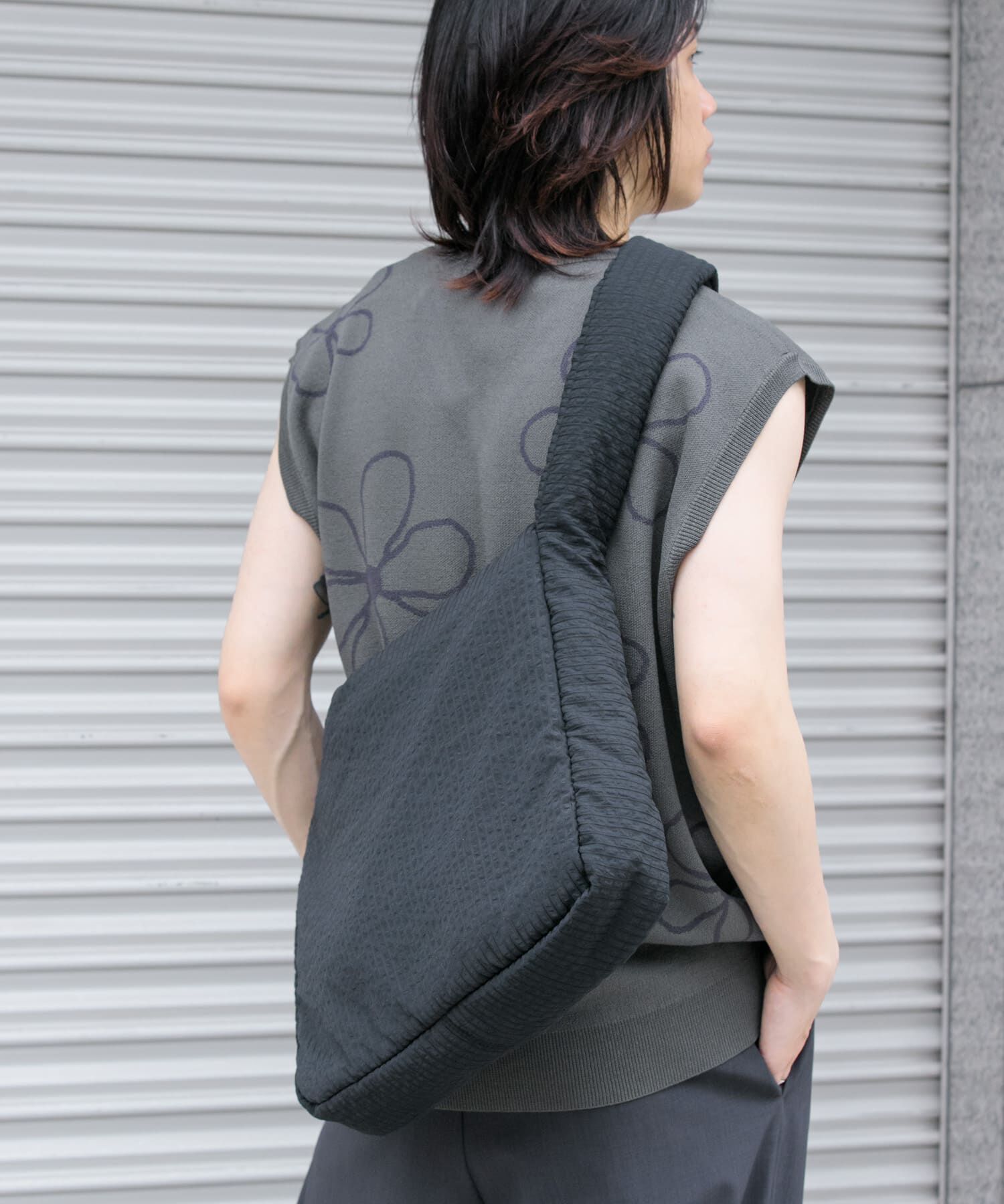 SENSE OF PLACE by URBAN RESEARCH「パデッドビッグショルダーB」|ショルダー・メッセンジャー|ブラック