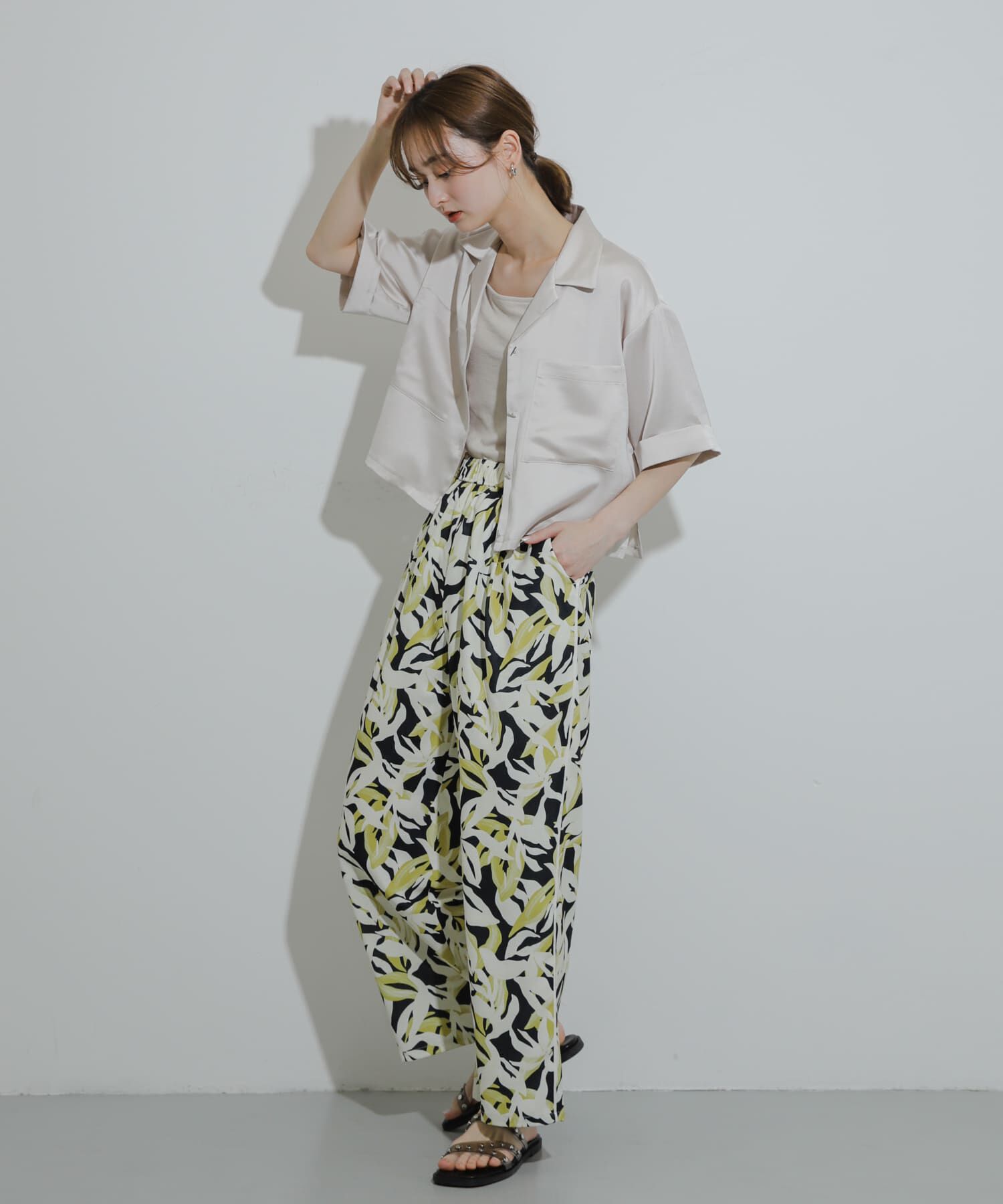 SENSE OF PLACE by URBAN RESEARCH「スタッズフラットサンダル」|サンダル|