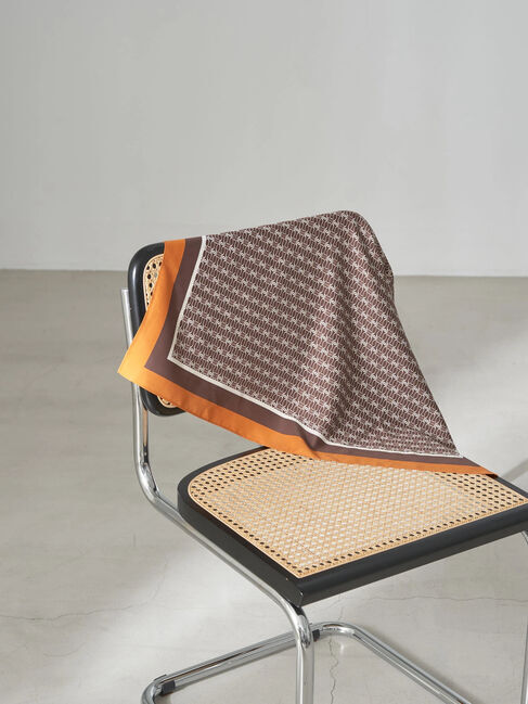 earth music&ecology「チェーン柄スカーフ」|ストール|ブラウン