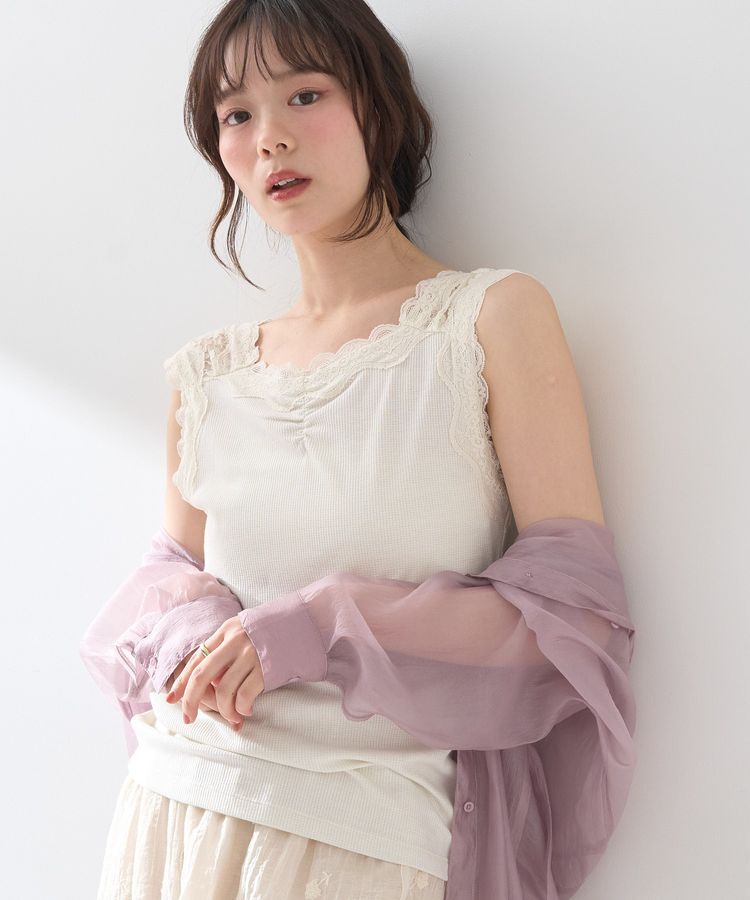 earth music&ecology「ラメテレコショルダーレースタンクトップ」|キャミソール|Ivory