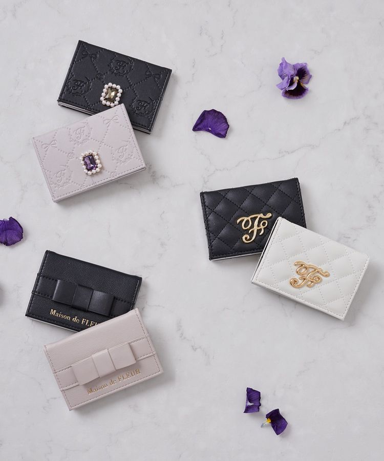 Maison de FLEUR「Fロゴキルトカードケース」|財布|