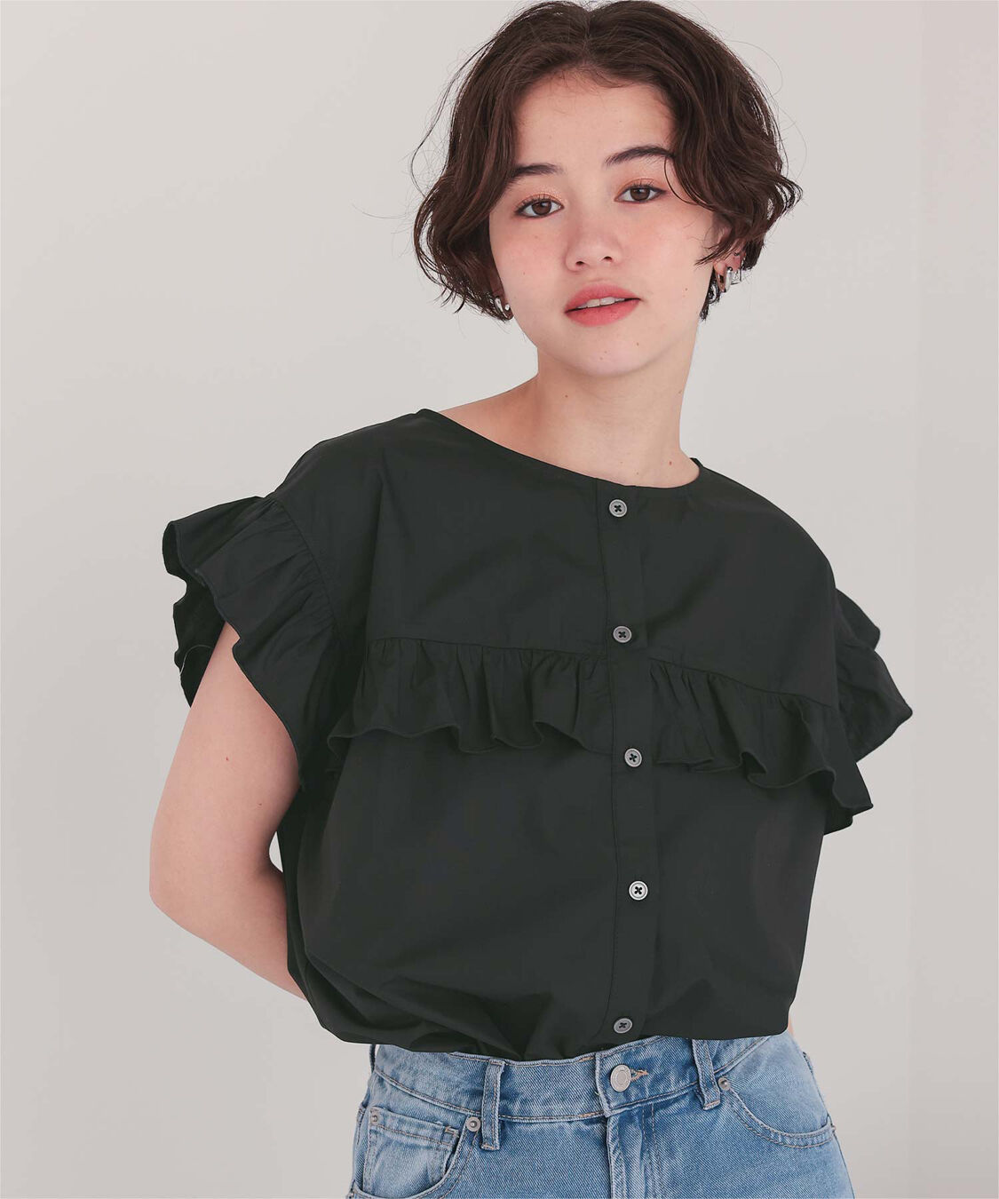 titivate「フレンチスリーブフリルブラウス」|シャツ・ブラウス|ブラック