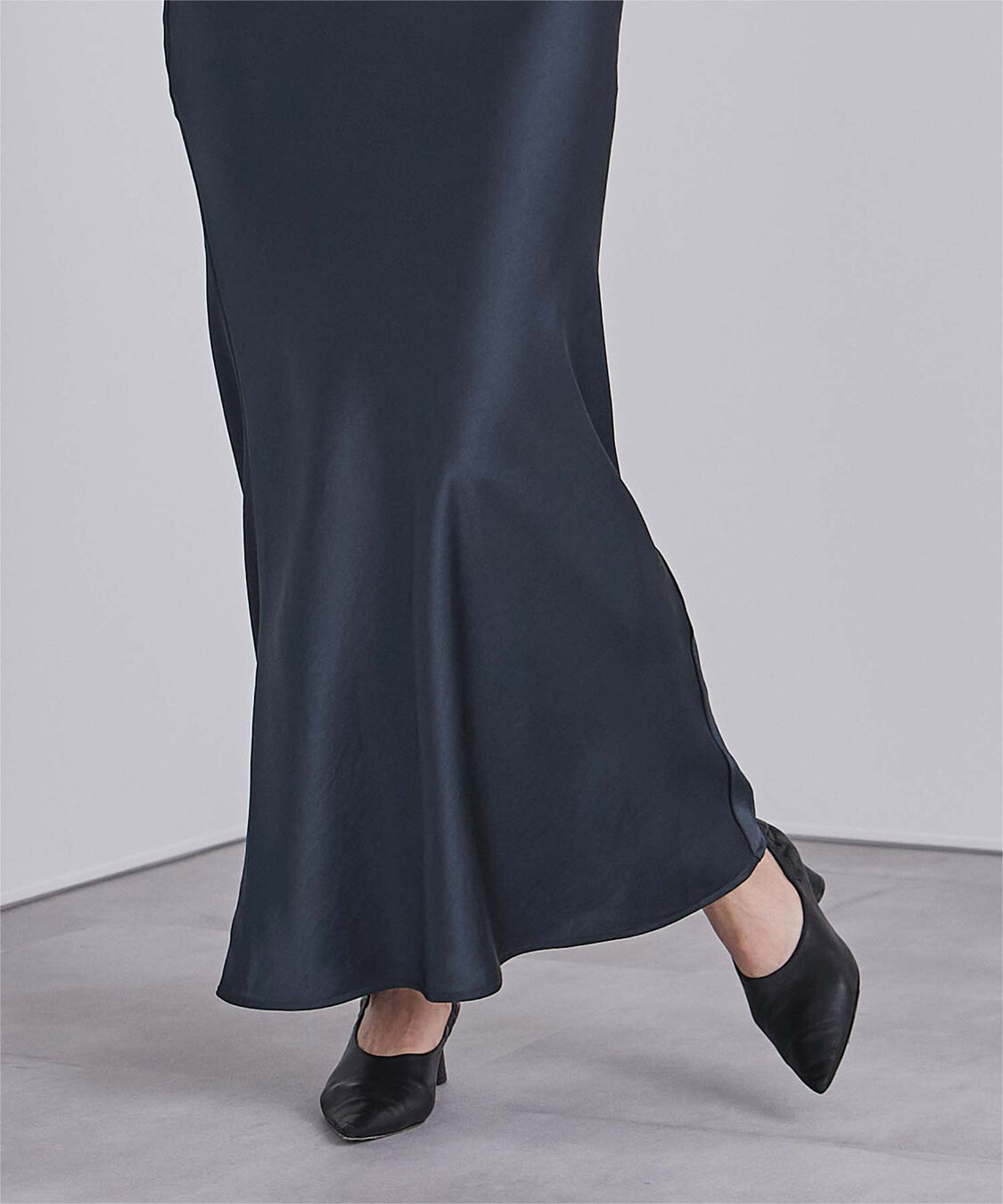 ur's「サテンマーメイドマキシスカート」|スカート|