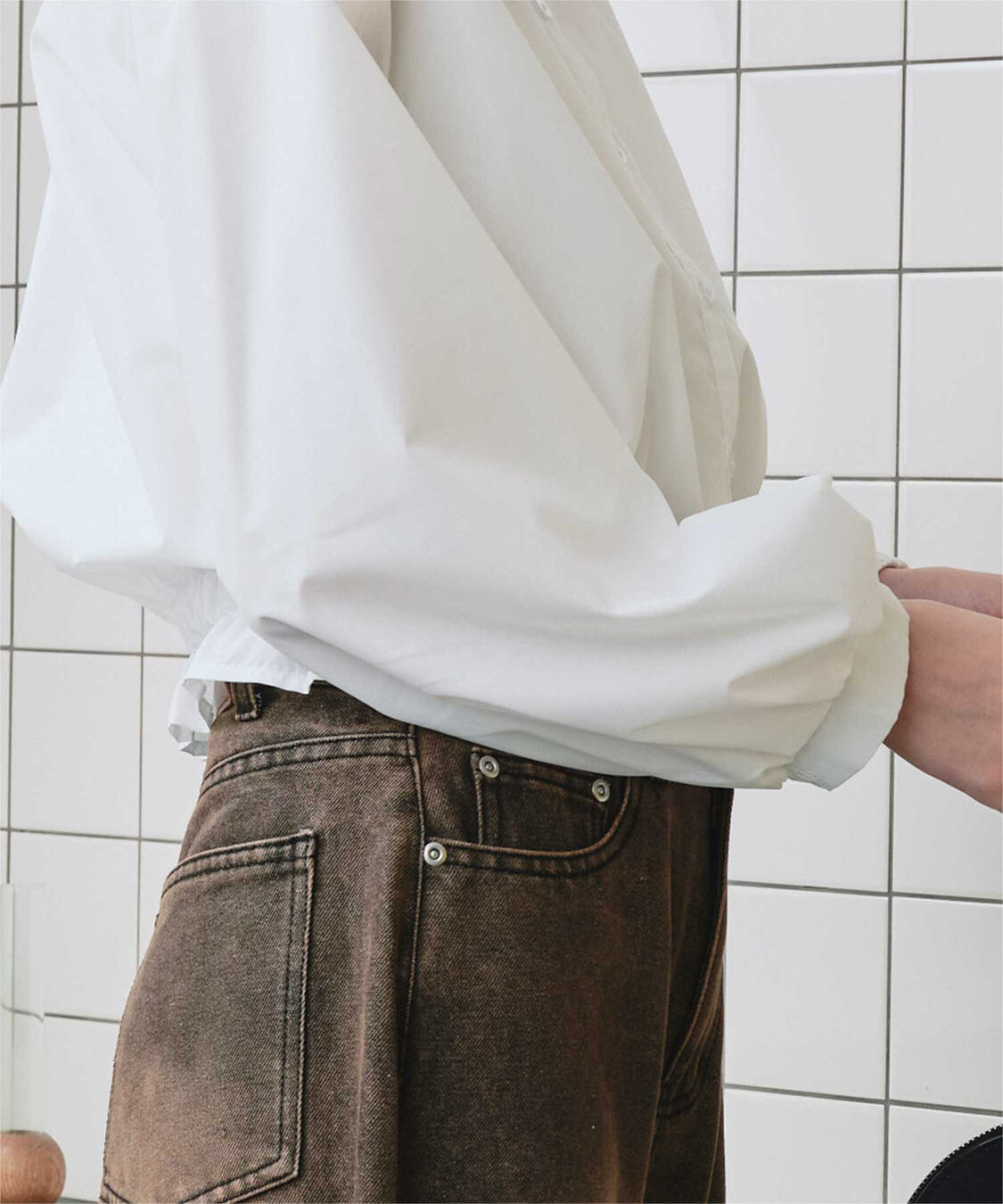 titivate「クルーネック裾シャーリングブラウス」|シャツ・ブラウス|